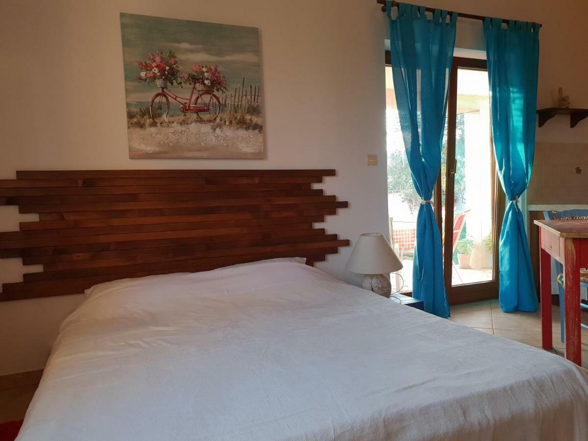 Levanda Apartment Pula Bagian luar foto
