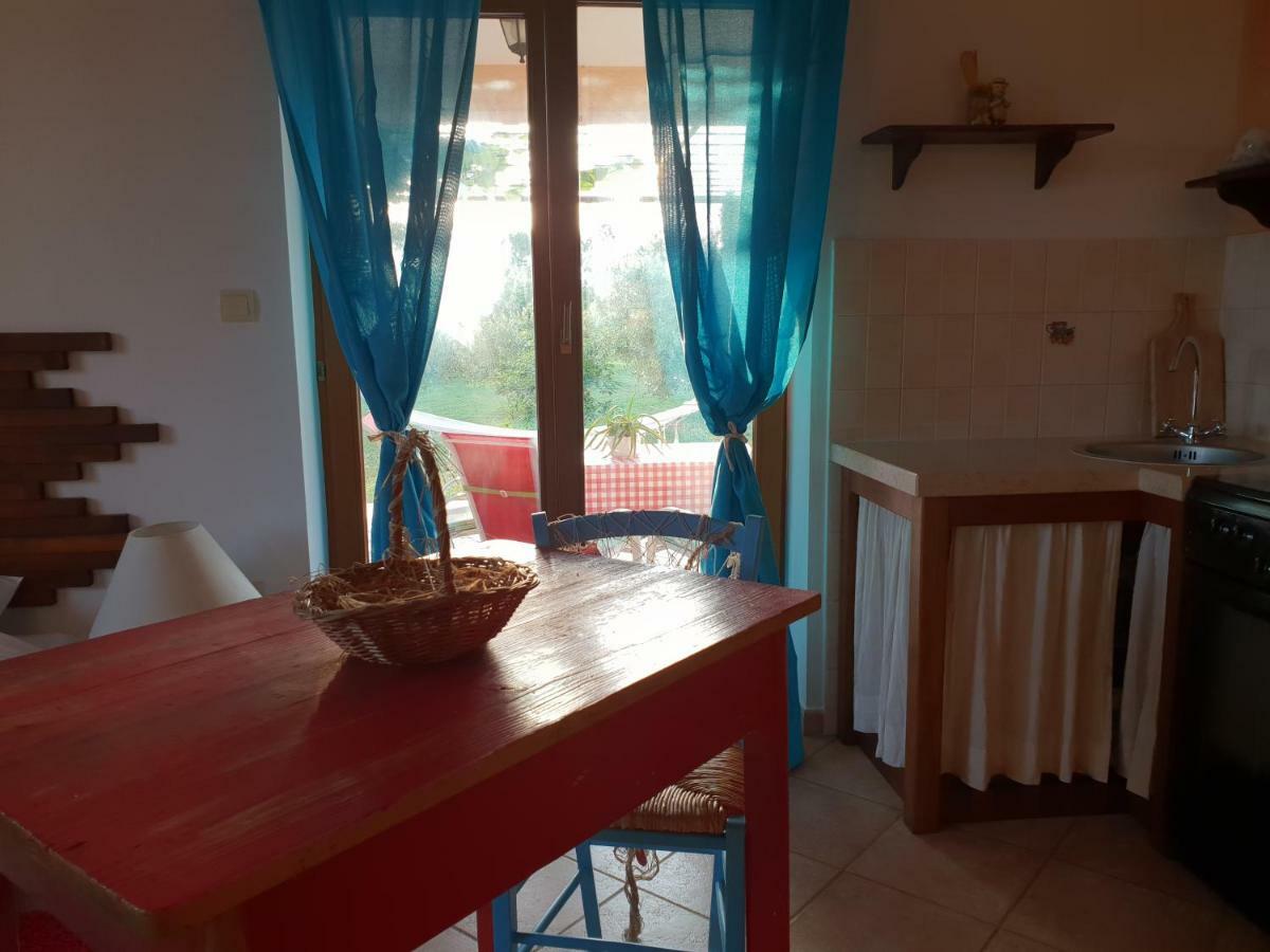 Levanda Apartment Pula Bagian luar foto